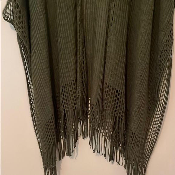 Just Be Olive Knit Kimono - Picture 9 of 12